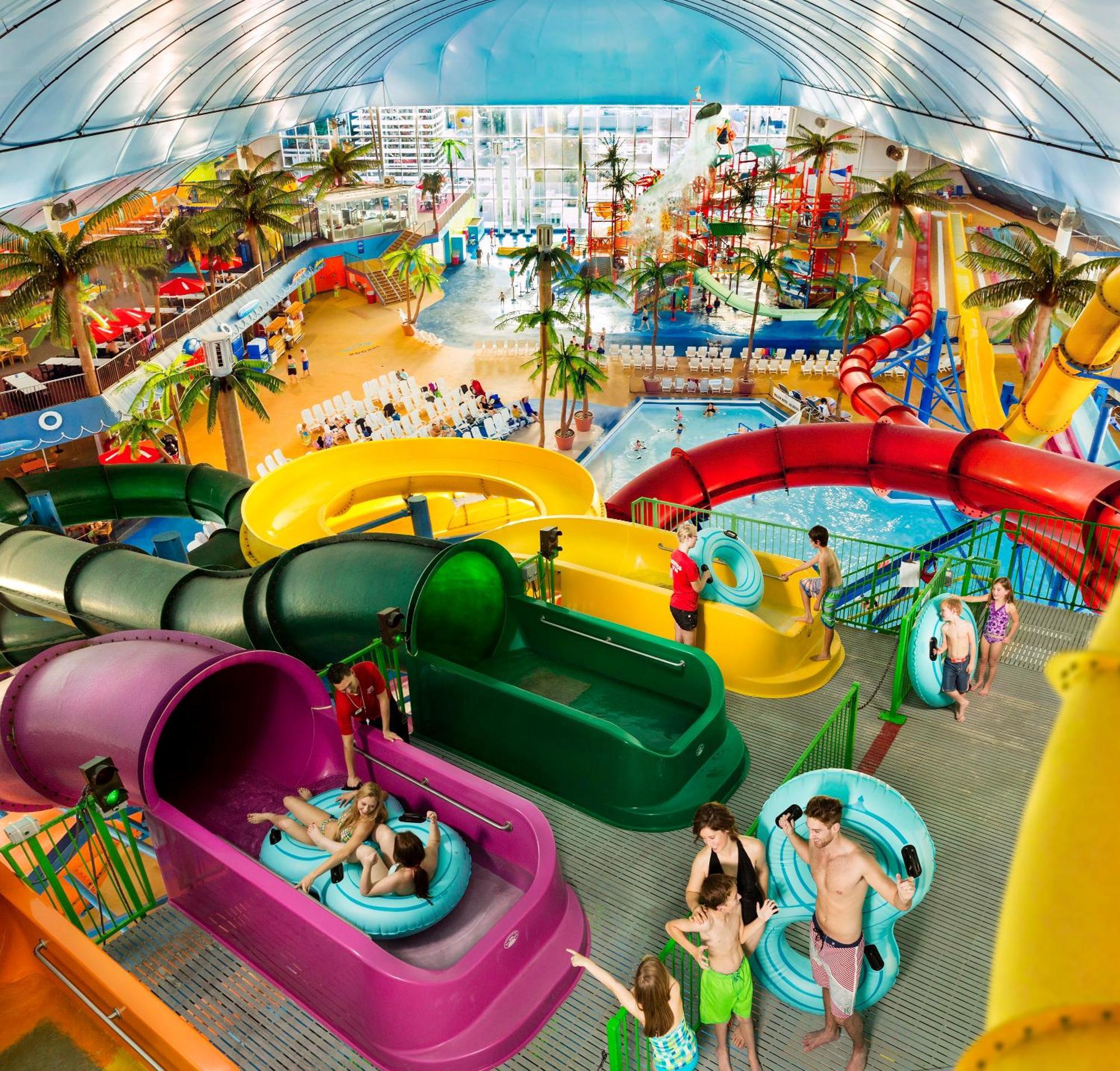 Traditional Two Queen with 4 Waterpark Passes,1440115021:JPEG