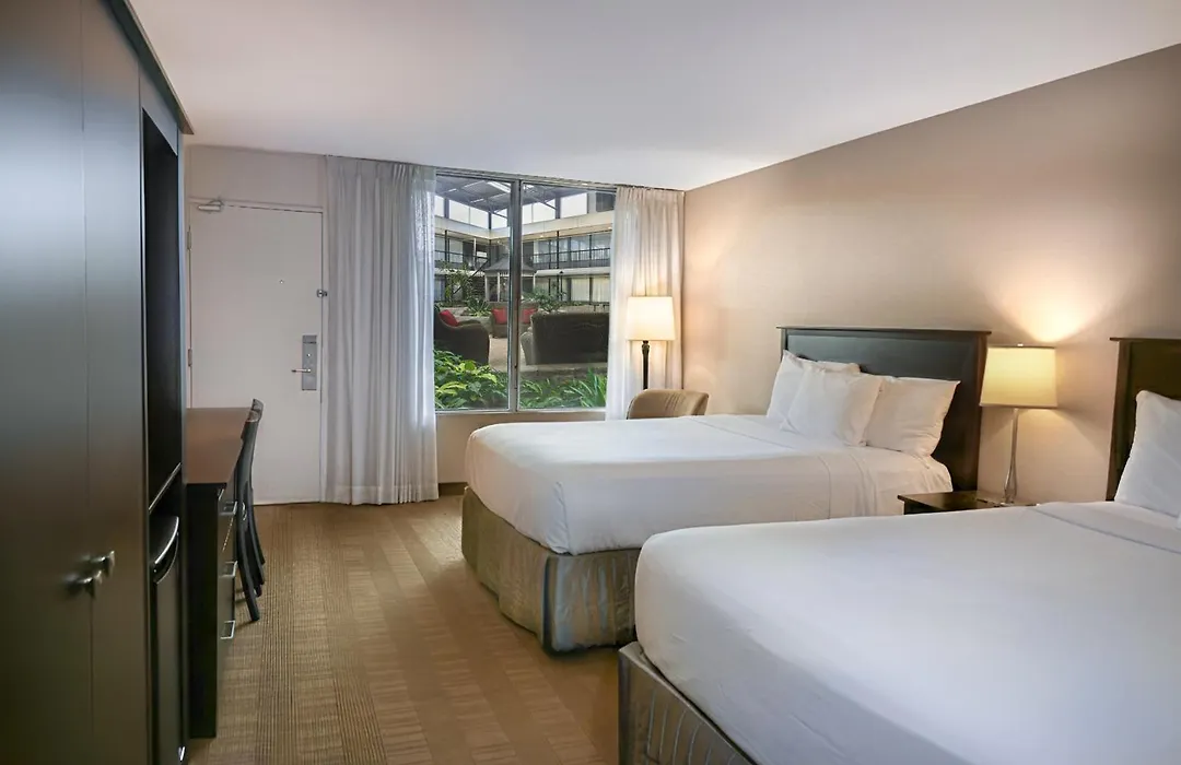 Skyline Hotel & Waterpark-1